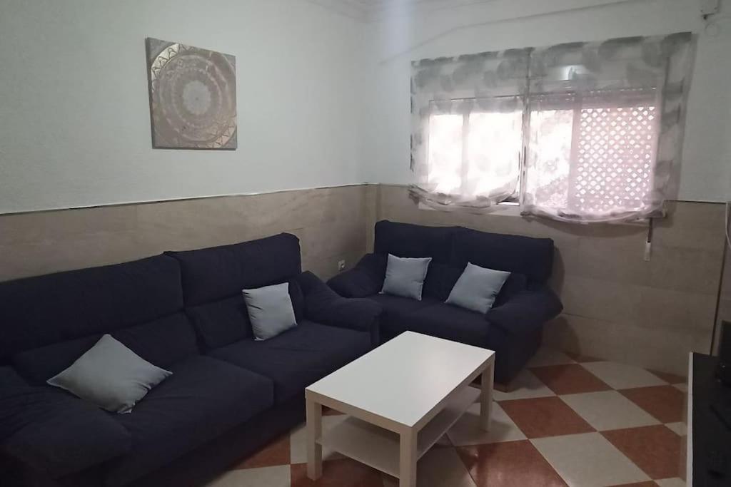 Acogedor Apartamento ¡A 10 Minutos Del Centro De Malaga! Apartman Kültér fotó