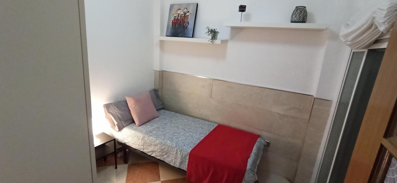 Acogedor Apartamento ¡A 10 Minutos Del Centro De Malaga! Apartman Kültér fotó